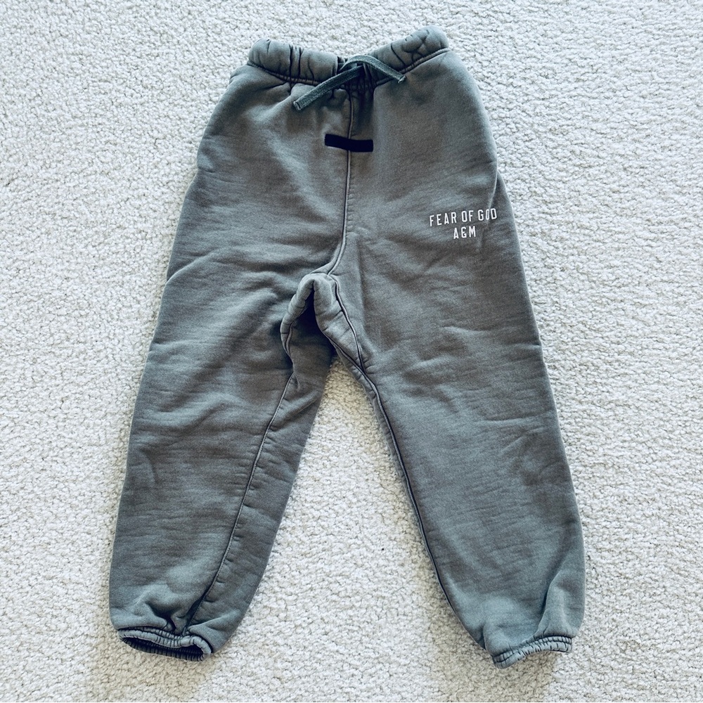 Essentials Kids Army green Joggers size 6-7yr old
